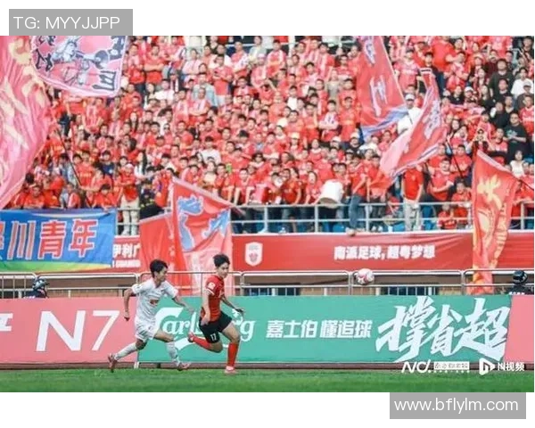 闪电队足球:奋勇争先的激情与荣耀在绿茵场上绽放 闪电队足球:奋勇争先的激情与荣耀在绿茵场上绽放